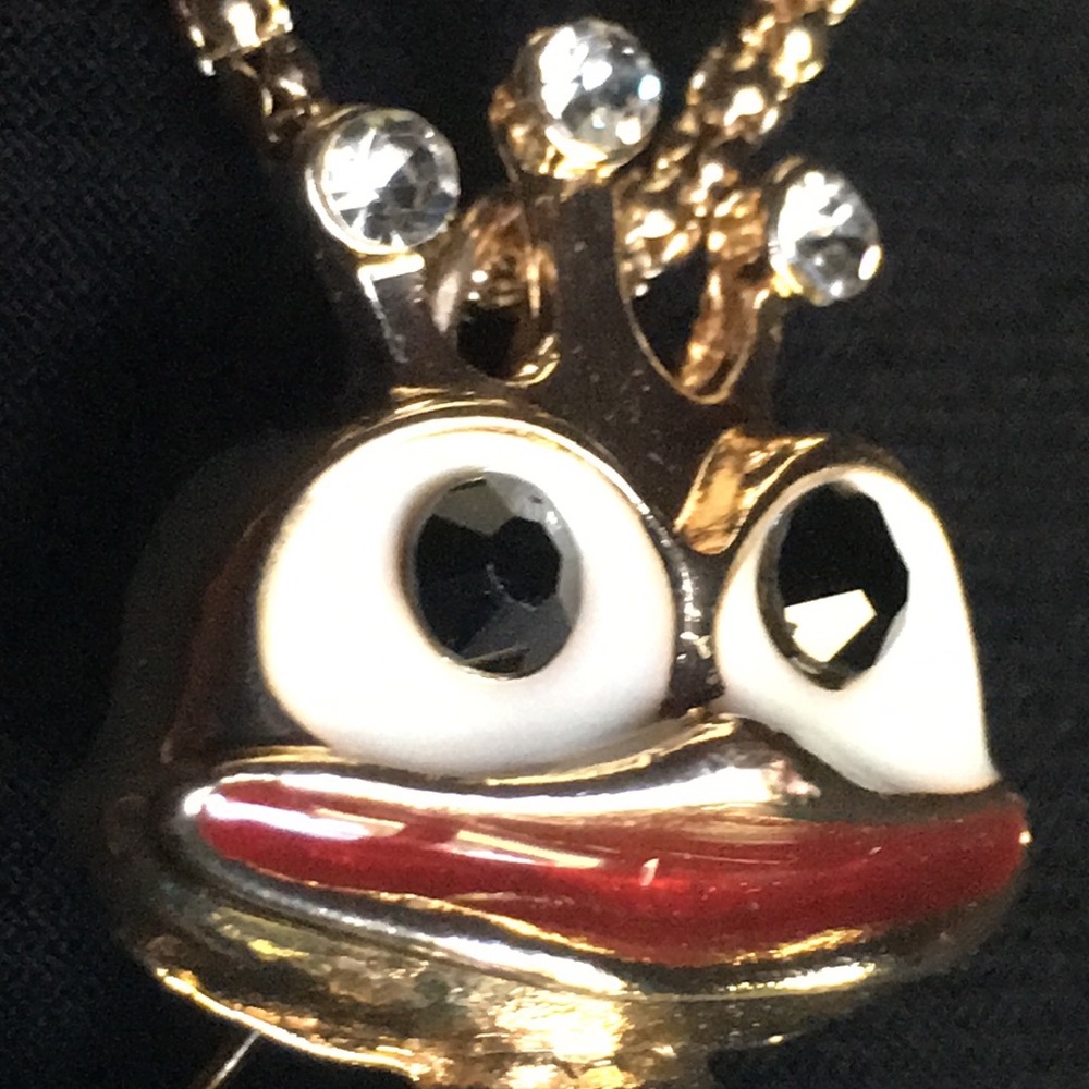 Prince Charming Frog Brooch/Necklace - Picture 5 of 16